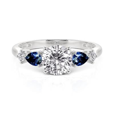 Jeulia Classic Three Stone Round Cut Engagement Ring
