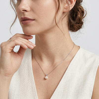 "Whisper of the Deep" 8-8.5mm Freshwater Pearl Necklace