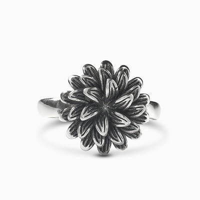 Jeulia "Gothic Flower" Sterling Silver Ring