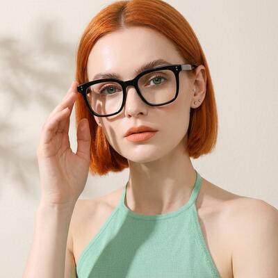 Victoria Black Square Glasses