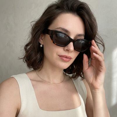 Barnes Tortoise Rectangle Sunglasses