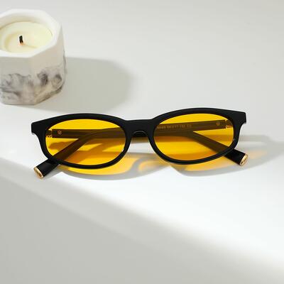 Olivia Black Rectangle Sunglasses