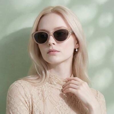 Christopher Lunettes de soleil Cat Eye Champagne