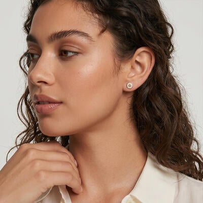 "Marguerite Aromatique" Boucles d'Oreilles à Clous Taille Ronde