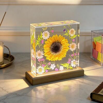 Eco-Chic Sunflower & Daisy Resin Lamp – Handcrafted Wood Night Light