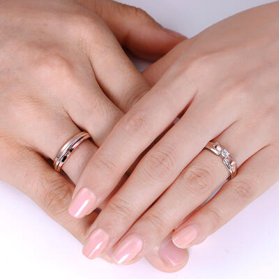 Jeulia Two Tone Heart Design Round Cut Sterling Silver Band Set