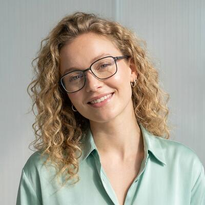 Kama Gray Square Glasses