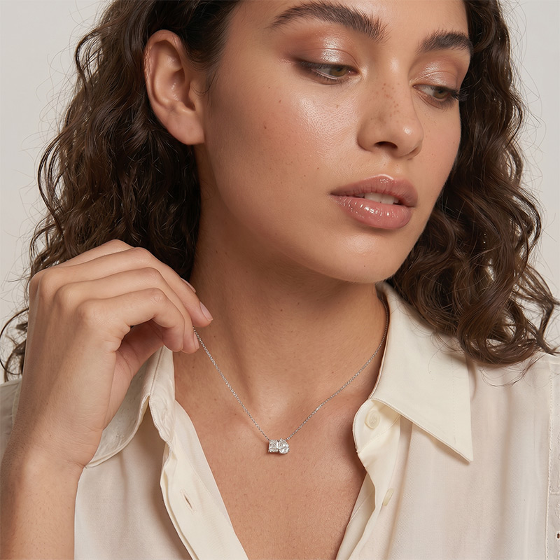 "Pair Poem" Collier Toi et Moi à pierre Radiant Cut