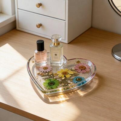 Unique Rose & Daisy Resin Jewelry Tray – Heart-Shaped, Handcrafted Jewelry Organizer