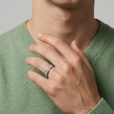 "Scent of Laurel" Men's Wedding Ring