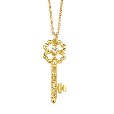 Jeulia Collar de plata de ley personalizado con el nombre con colgante de la llave de trébol de cuatro hojas con piedras de nacimiento