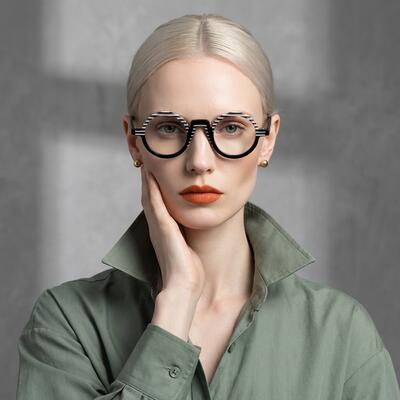 Olivia Black Round Glasses