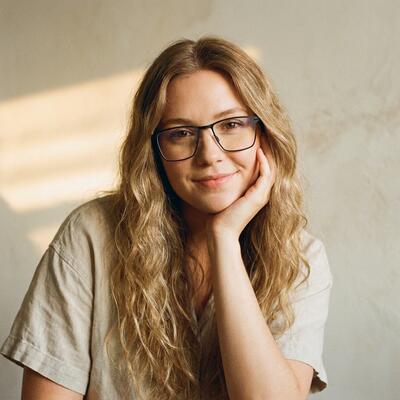Quintina Gray Rectangle Glasses
