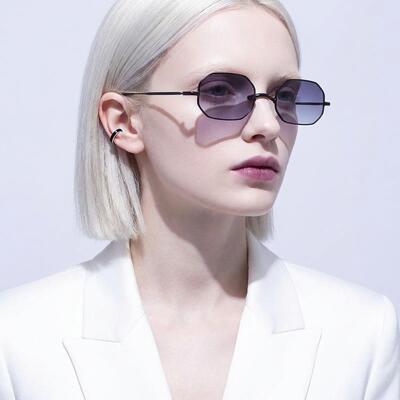 Caroline Schwarze Rechteckige Sonnenbrille