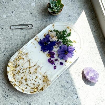 Exquisite Floral Resin Jewelry Tray with Gold Foil & Dried Flowers   