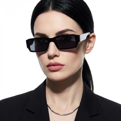 Perspective Lunettes de soleil Rectangulaires Noires