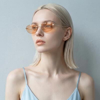 Abigail Goldene Ovale Sonnenbrille