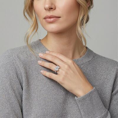 "Pair&Share" Pear Cut Toi Et Moi Engagement Ring