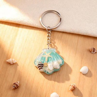 Exquisite Handmade Resin Seashell Keychain – Ocean Theme with Conch, Starfish & Shell