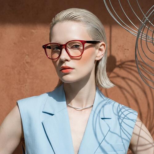 Hunter Red Round Glasses
