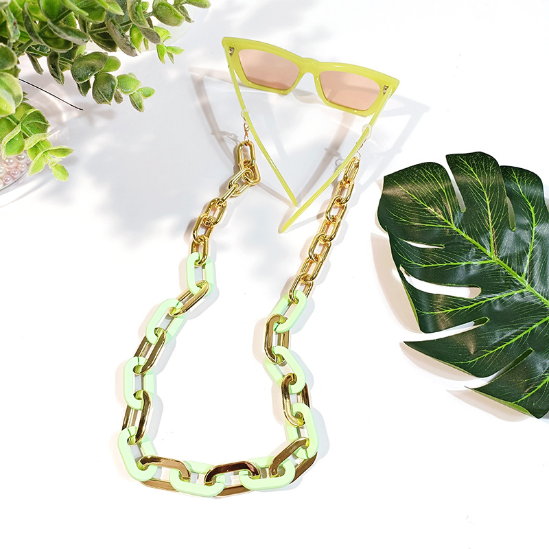 Nicky Bold and Dazzling Acrylic Metal Glasses Chain