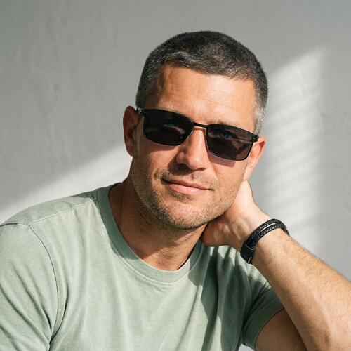 Kellogg Black Rectangle Sunglasses