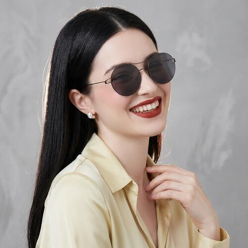 Veronica Black Aviator Sunglasses