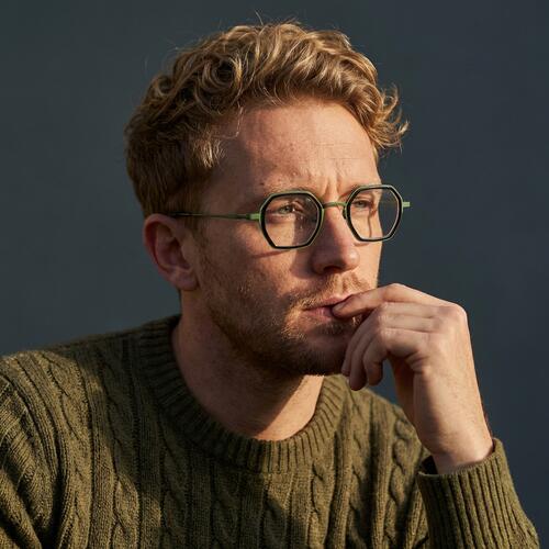 Clarei Schwarze Geometrische Brille