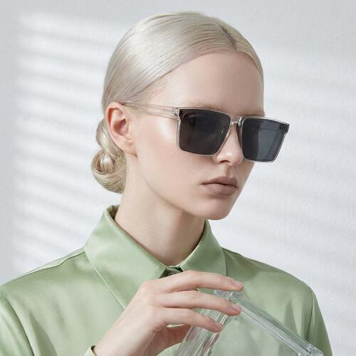 Lucas Lunettes de soleil Carrées Transparentes