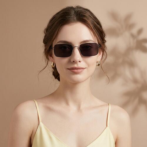 Louise Black Rectangle Sunglasses