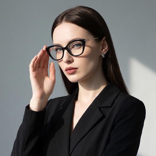 Bertina Black Cat Eye Glasses