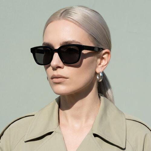 Isabella Black Square Sunglasses