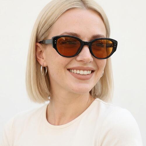 Lorraine Lunettes de soleil Cat Eye Noires