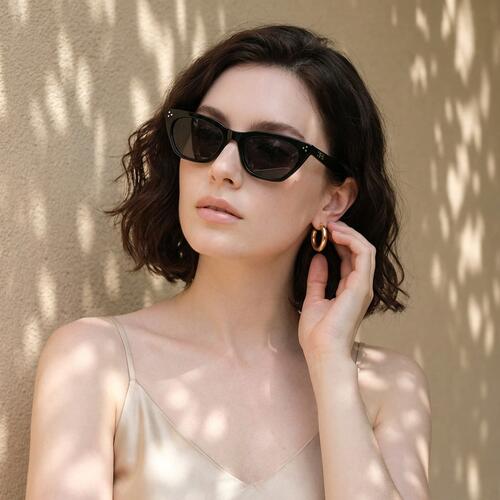 Price Gafas de sol Cat Eye Negras
