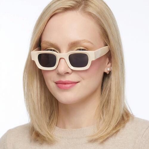 Croquet Beige Quadratische Sonnenbrille
