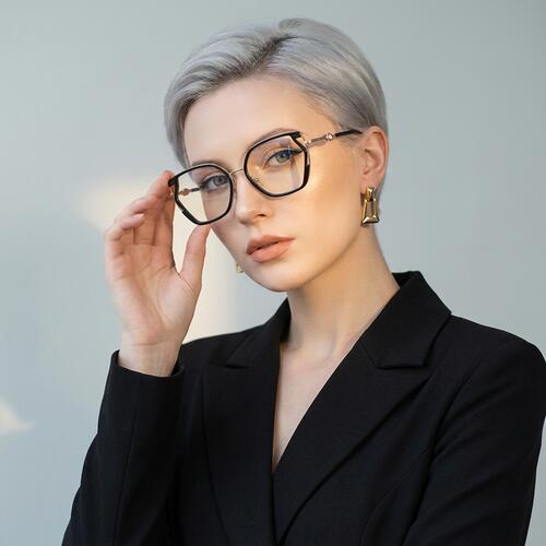 Beatrix Gafas Cuadradas Negras