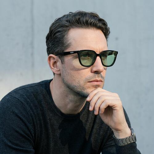 Victoria Black Square Sunglasses