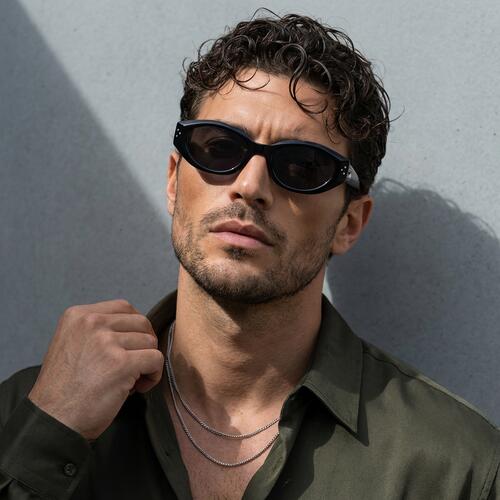 Moore Black Oval Sunglasses