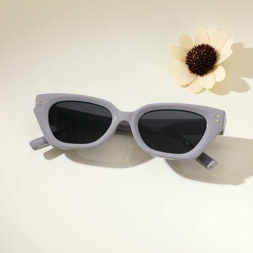 Aaron キャットアイ サングラス グレー