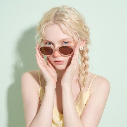 Dylan Lunettes de soleil Carrées Roses