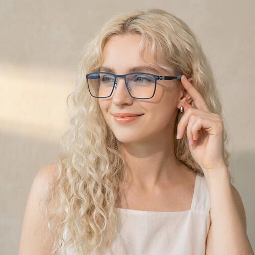 Quintina Blue Rectangle Glasses