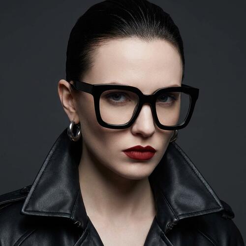 Gilla Black Square Glasses