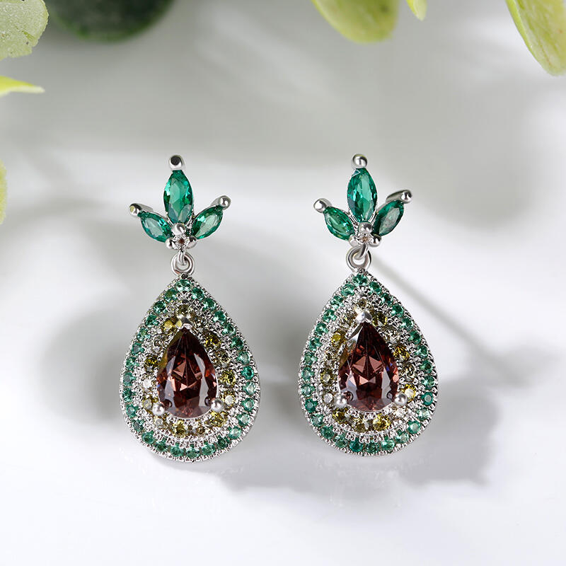 Jeulia Boucles d'Oreilles en Argent Sterling Coupe Poire Double Halo Motif Avocat