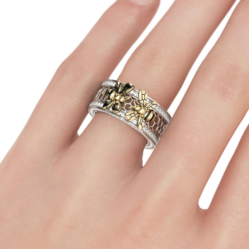 Jeulia Two Bee Honeycomb Sterling Silver Women's Band