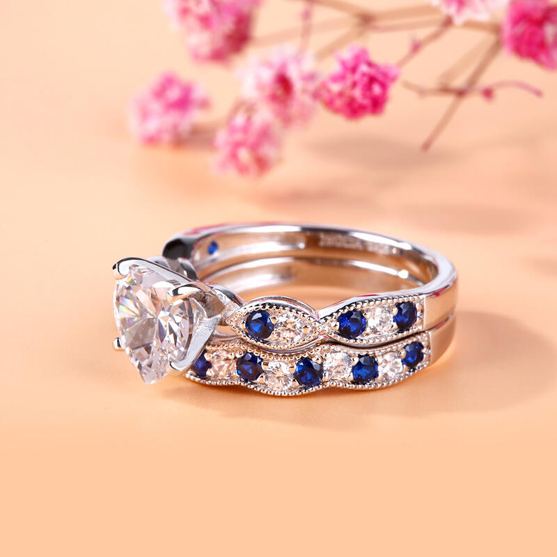 Juego De Anillos Con Corte De Corazón Milgrain