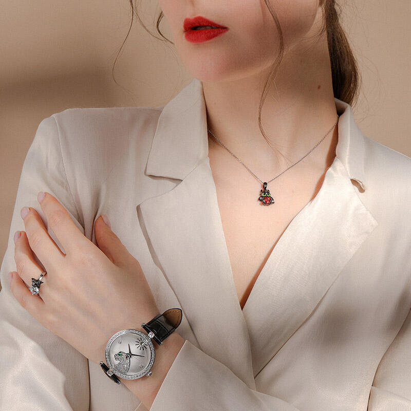 Jeulia Hug Me "Show Your Heart" Dragon Heart Cut Sterling Silver Necklace