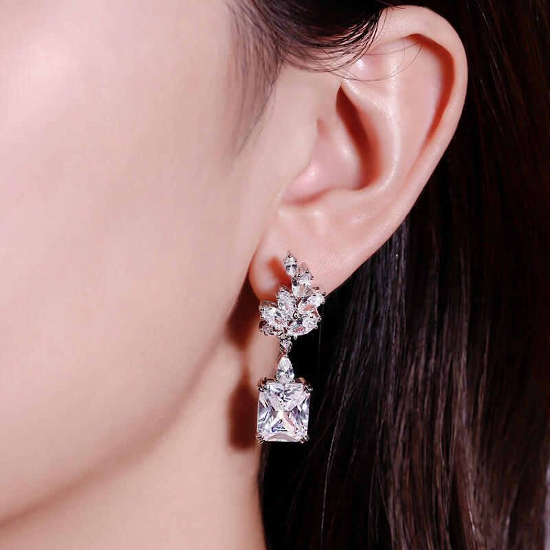 Jeulia Vintage Leaf Radiant Cut Sterling Silver Earrings