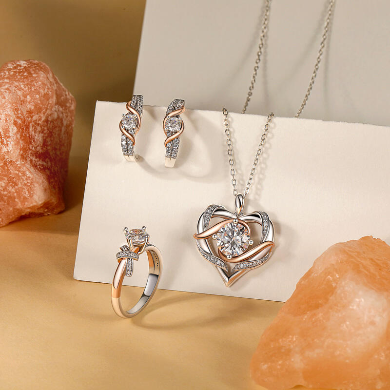 Jeulia Amore Custom Two Tone Heart Necklace