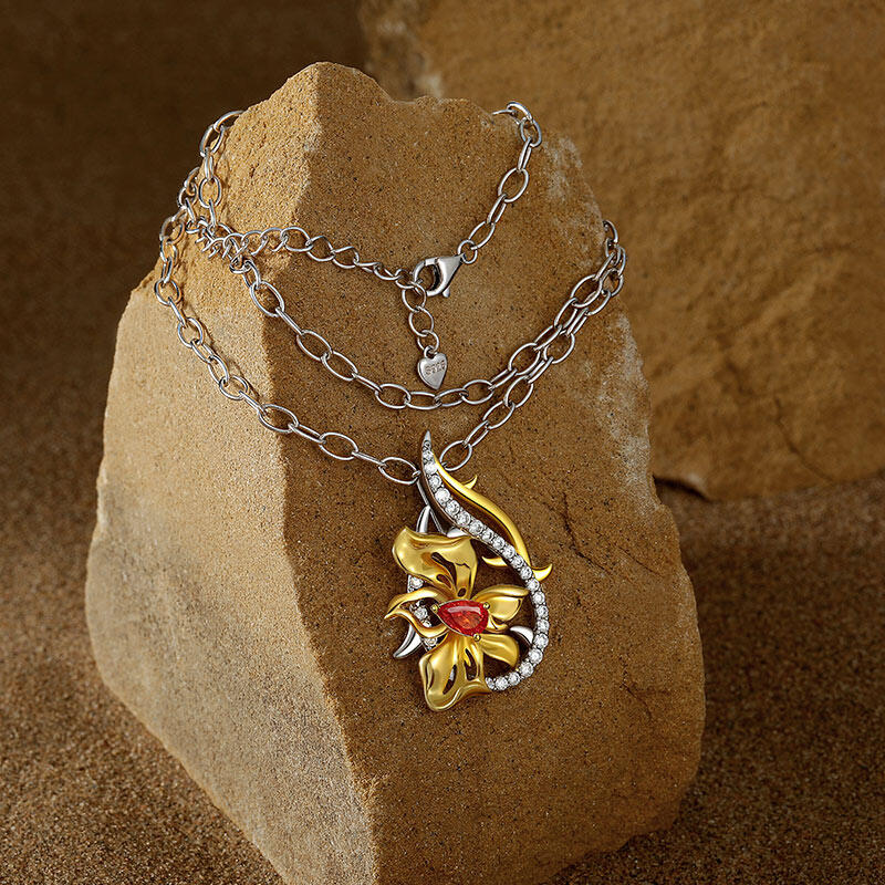 Jeulia x Leyla "Floral of Thorns" Two Tone Twist Fashion Flower Necklace Sterling Silver