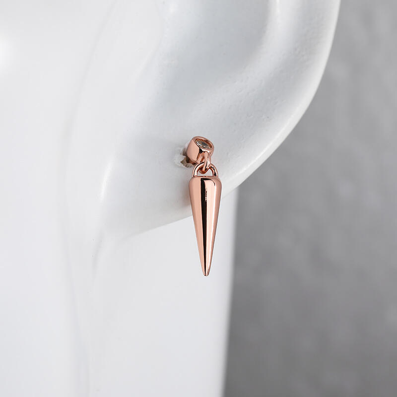 Jeulia "Asymmetric Design" Sterling Silver Ear Cuff with Chain